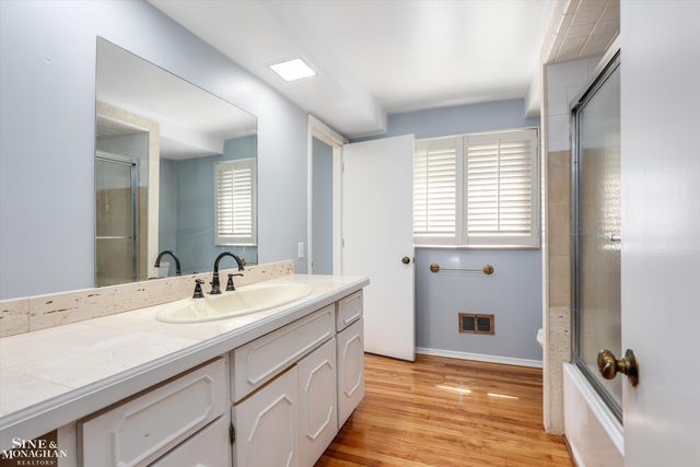 15838 Windmill Pointe Drive, Grosse Pointe Park, MI 48230