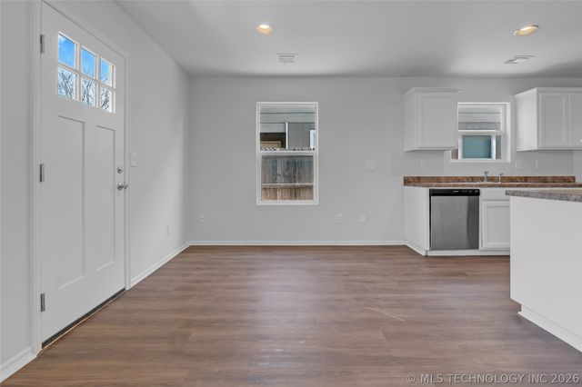 8653 E 160th Street S, Bixby, OK 74008