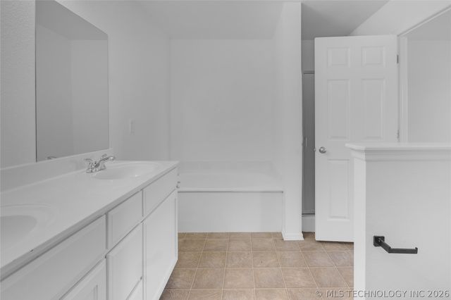 8653 E 160th Street S, Bixby, OK 74008