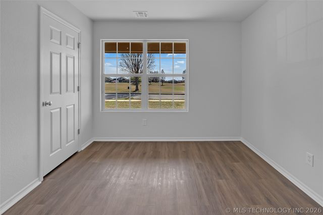 8653 E 160th Street S, Bixby, OK 74008