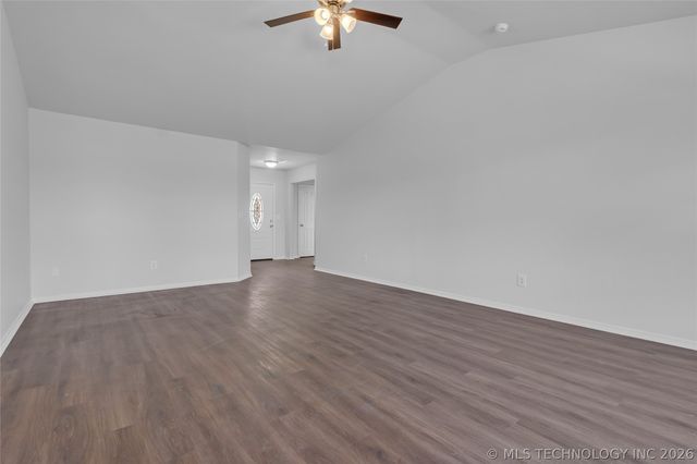 8653 E 160th Street S, Bixby, OK 74008