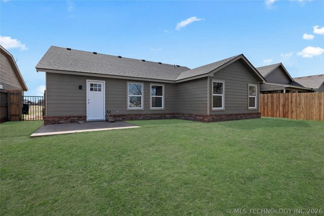 8653 E 160th Street S, Bixby, OK 74008