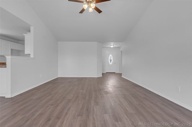 8653 E 160th Street S, Bixby, OK 74008