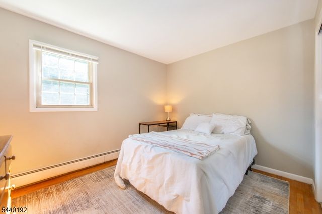27 Dewey Dr, Ringwood Boro, NJ 07456