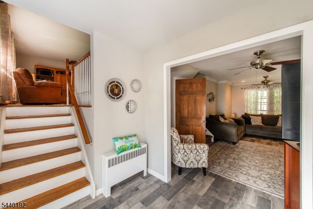 27 Dewey Dr, Ringwood Boro, NJ 07456