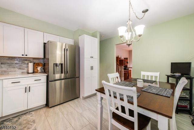 27 Dewey Dr, Ringwood Boro, NJ 07456