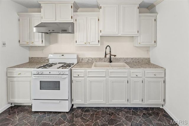 1101 Saint Patrick Boulevard, Cahokia, IL 62206