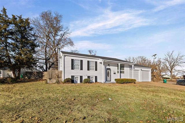 1101 Saint Patrick Boulevard, Cahokia, IL 62206