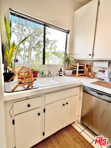 2500 Abbot Kinney Boulevard 6, Venice, CA 90291