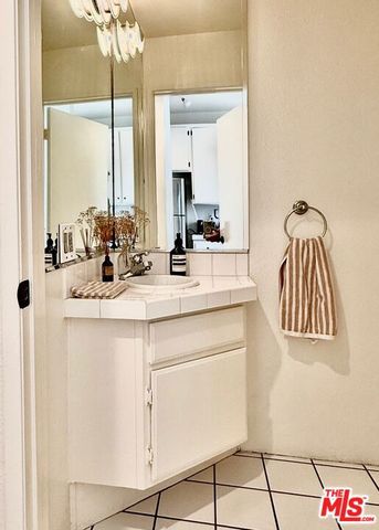 2500 Abbot Kinney Boulevard 6, Venice, CA 90291