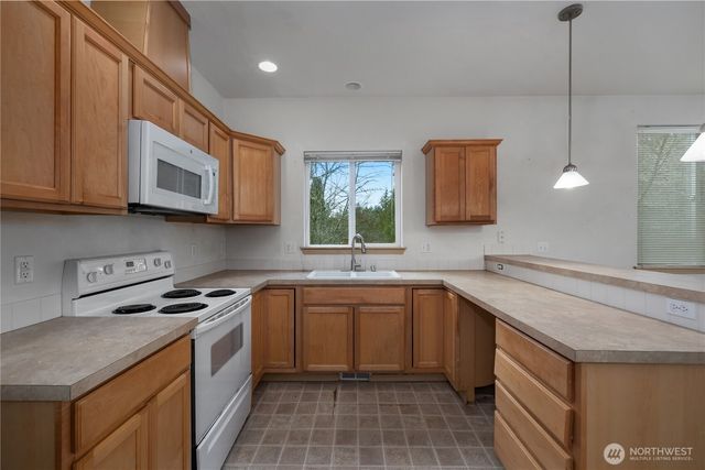 4604 20th Way NE, Olympia, WA 98516