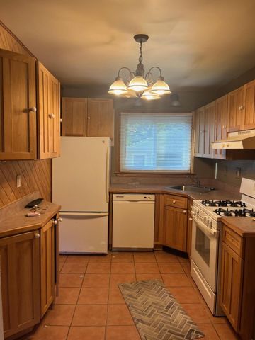 26252 Eton Avenue, Dearborn Heights City, MI 48125