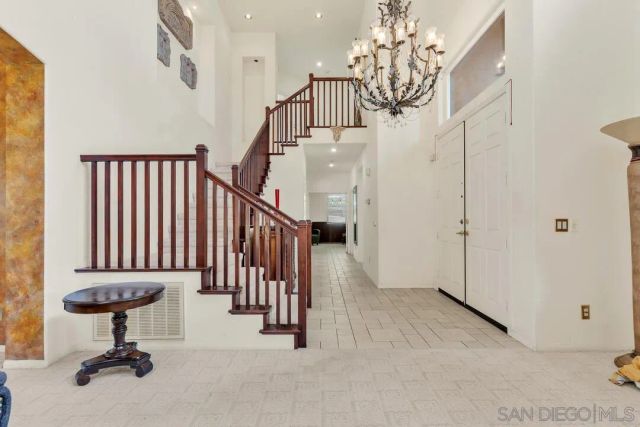 807 Calle Lagasca, Chula Vista, CA 91910