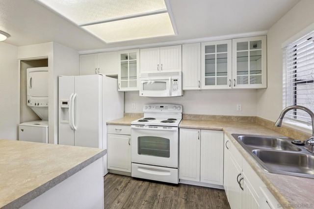 3661 Avocado Village Ct 115, La Mesa, CA 91941