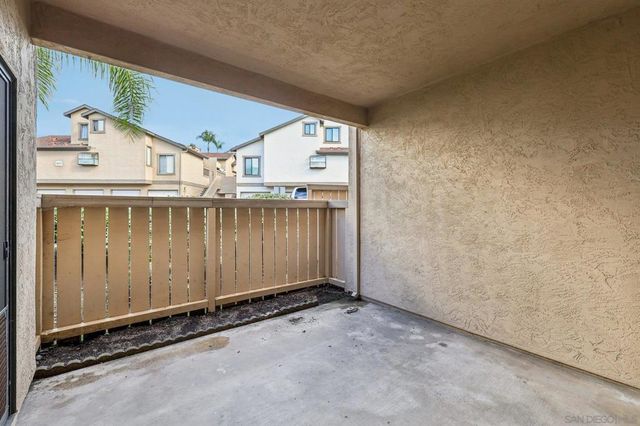3661 Avocado Village Ct 115, La Mesa, CA 91941