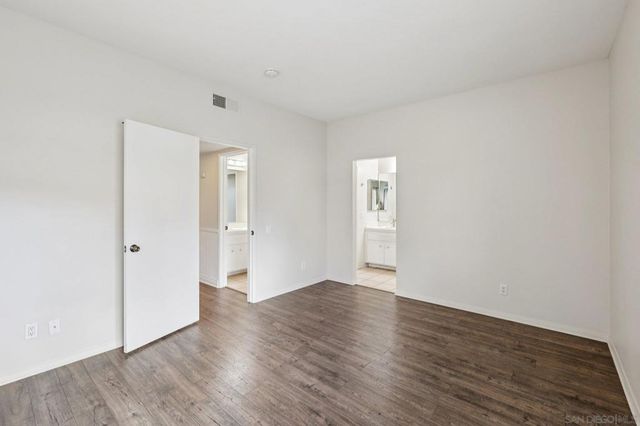 3661 Avocado Village Ct 115, La Mesa, CA 91941