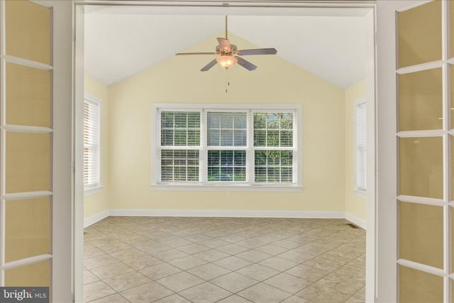 807 GENEVIEVE DR, Mechanicsburg, PA 17055