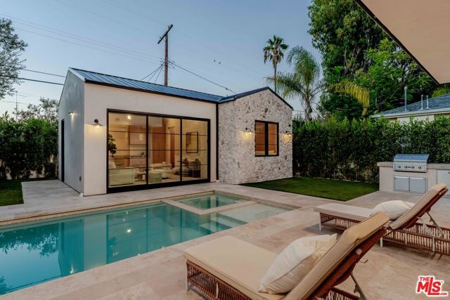 16723 La Maida Street, Los Angeles, CA 91436