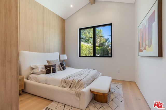 16723 La Maida Street, Los Angeles, CA 91436