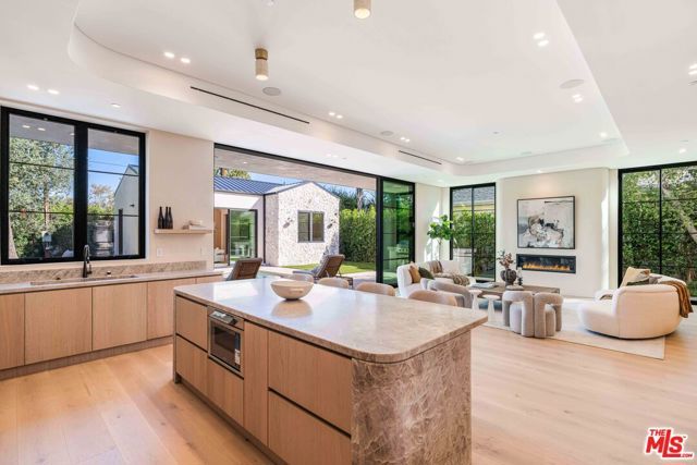 16723 La Maida Street, Los Angeles, CA 91436