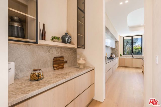 16723 La Maida Street, Los Angeles, CA 91436