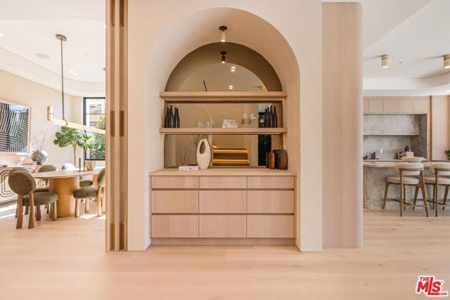 16723 La Maida Street, Los Angeles, CA 91436