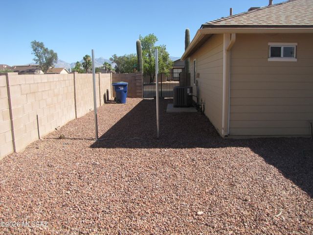 9946 E Leila Drive, Tucson, AZ 85730