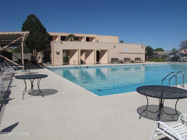 9946 E Leila Drive, Tucson, AZ 85730