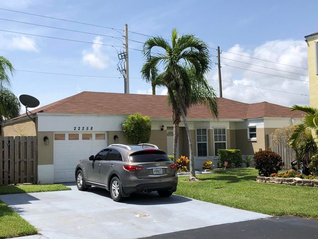 22258 SW 98TH Place ., Cutler Bay, FL 33190