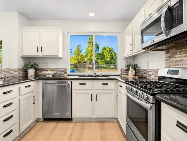 40595 Heyerdahl Avenue, Murrieta, CA 92563