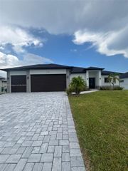 4304 NW 27th LN, Cape Coral, FL 33993