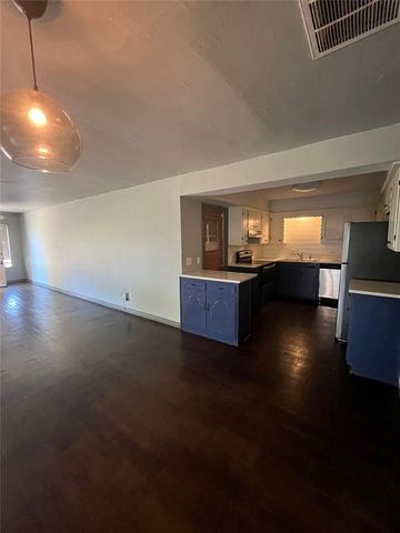 3604 N Willow Springs Drive, Oklahoma City, OK 73112