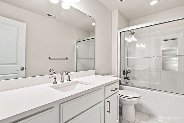 5367 50th Loop SE, Lacey, WA 98503