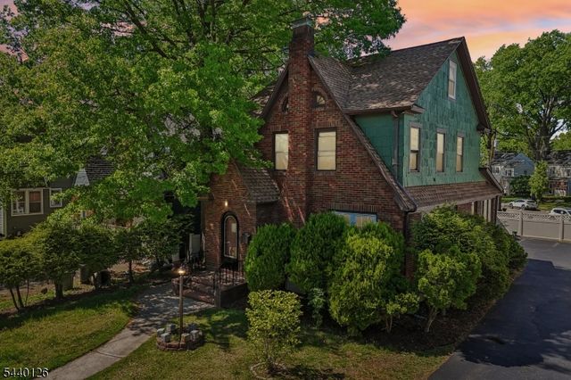 423 E Lincoln Ave, Roselle Park Boro, NJ 07204