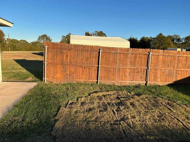 508 County Road 2147, Troup, TX 75789