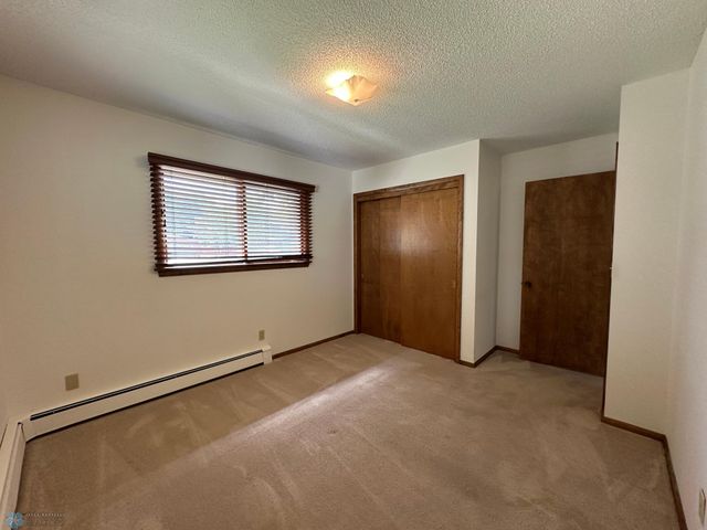 2526 Willow Road N, Fargo, ND 58102