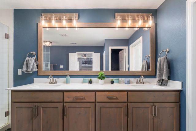 4215 Swinley Forest Drive, Arlington, TX 76017