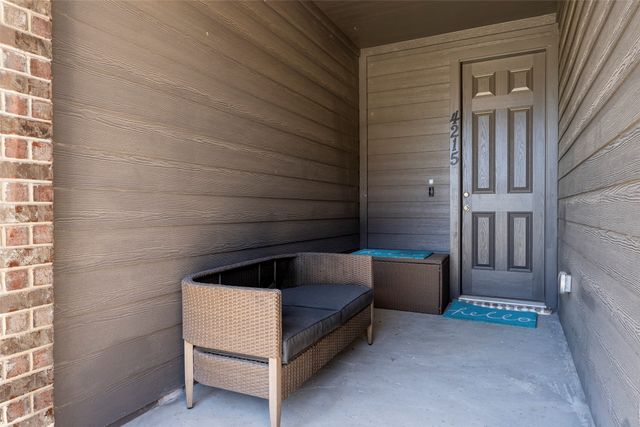 4215 Swinley Forest Drive, Arlington, TX 76017