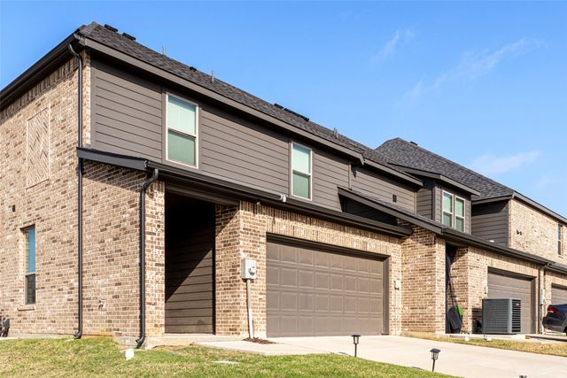 4215 Swinley Forest Drive, Arlington, TX 76017