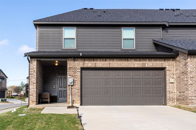 4215 Swinley Forest Drive, Arlington, TX 76017