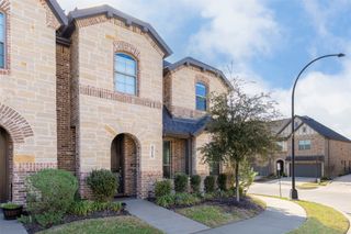 4215 Swinley Forest Drive, Arlington, TX 76017