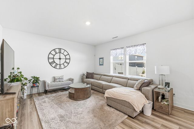 1308 Turnbridge Wells, Avon, IN 46123