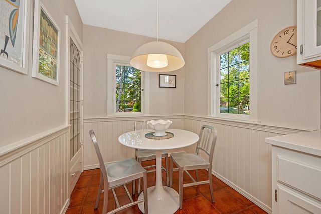 2945 27th St, Sacramento, CA 95818