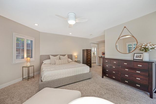 2945 27th St, Sacramento, CA 95818