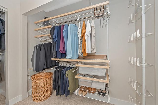 2945 27th St, Sacramento, CA 95818