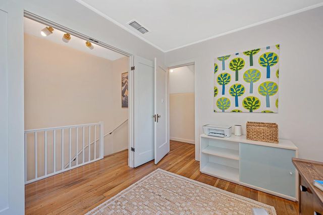 2945 27th St, Sacramento, CA 95818