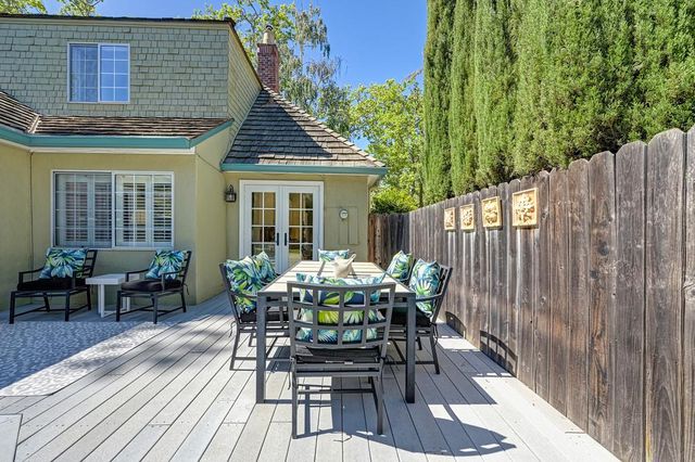 2945 27th St, Sacramento, CA 95818