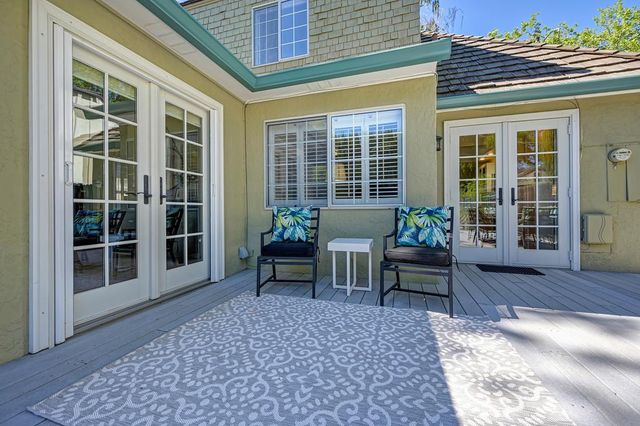 2945 27th St, Sacramento, CA 95818