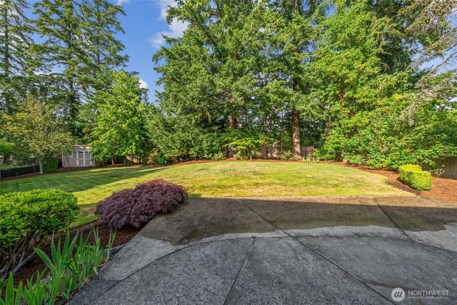 134 160th Place SE, Bellevue, WA 98008