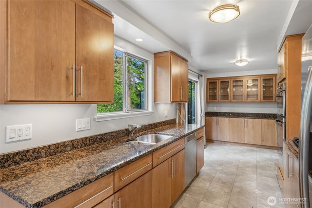 134 160th Place SE, Bellevue, WA 98008